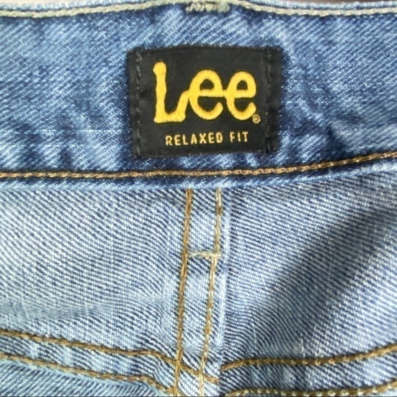 Lee Relaxed Fit Straight Leg Denim Jeans Men's 42 x 32 Medium Blue Frayed Hem - Picture 6 of 9